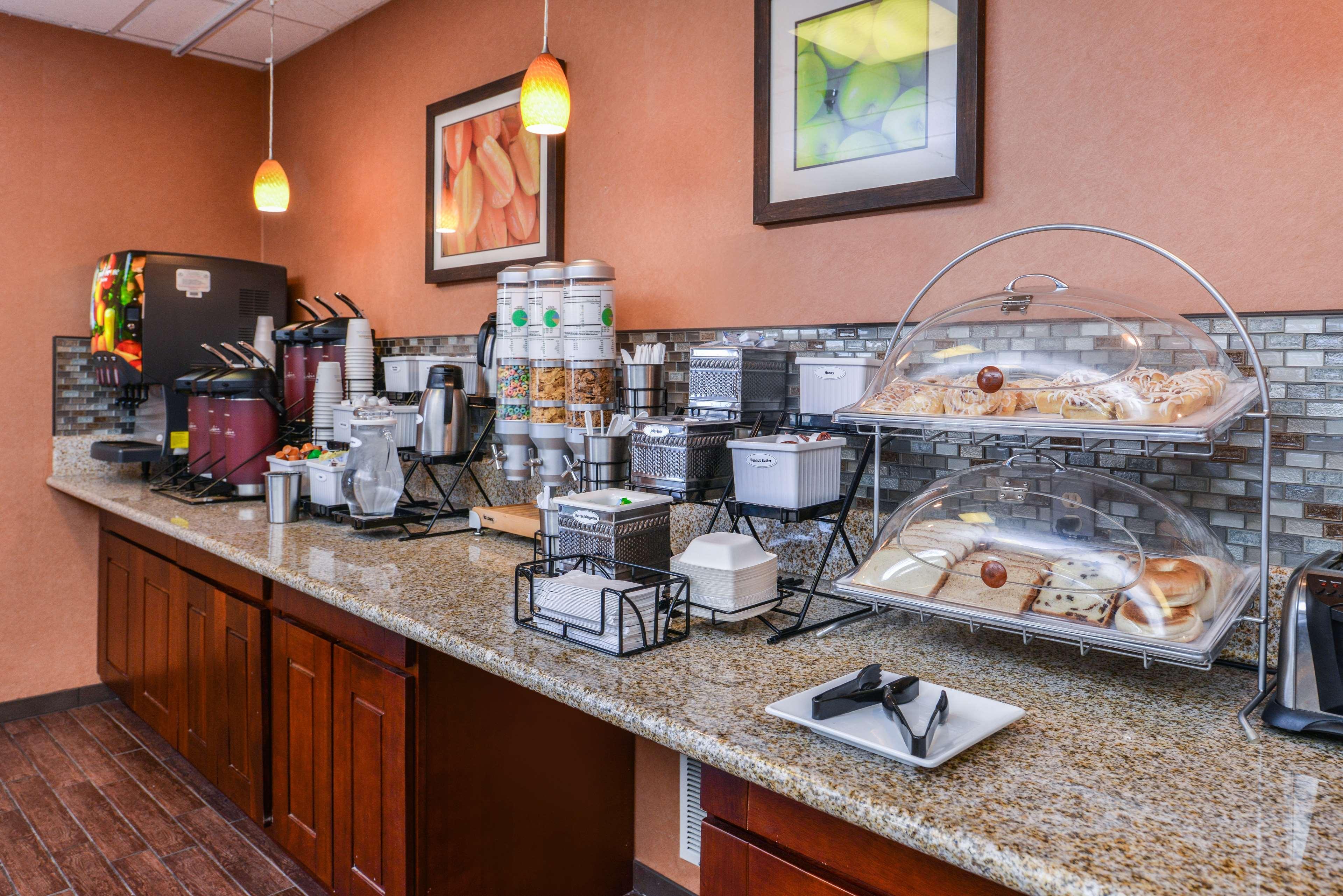 Best Western Plus Rama Inn Redmond Εξωτερικό φωτογραφία